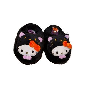 Hello Kitty Black Fuzzy Slippers with Purple Accents (NWT, Women’s Size 7-8)